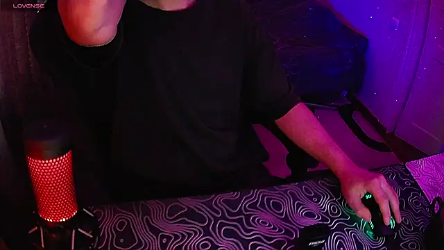 ZXCENSORED-n Webbikameraesitys