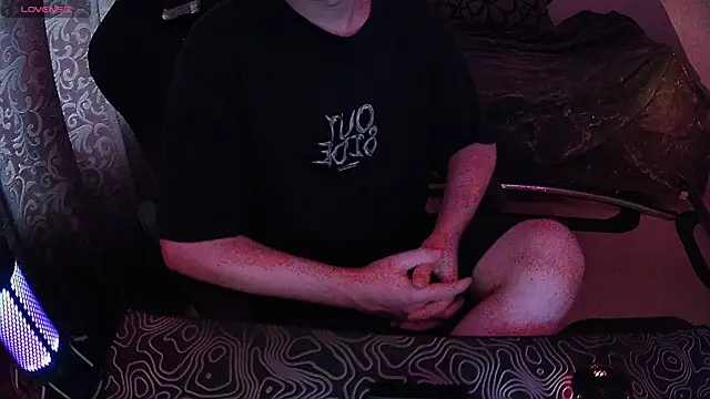 ZXCENSORED-のウェブカメラショー