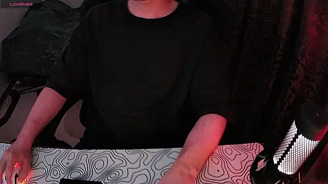 ZXCENSORED- Show in webcam