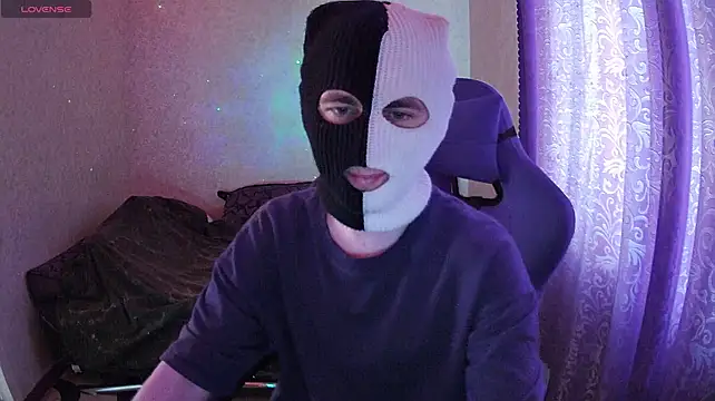 ZXCENSORED- Webcam-Show