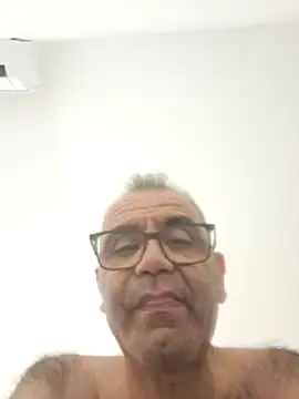delfi6's Webcam Show