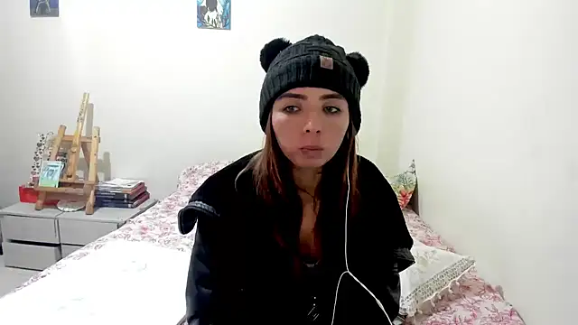 megan_doll2123 Adlı Modelin Canlı XXX Sohbeti