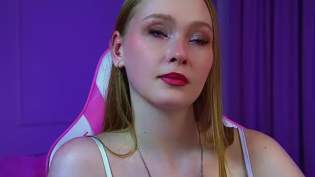 AgataFoxley – webcam-show