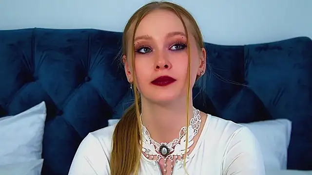 AgataFoxley Show in webcam