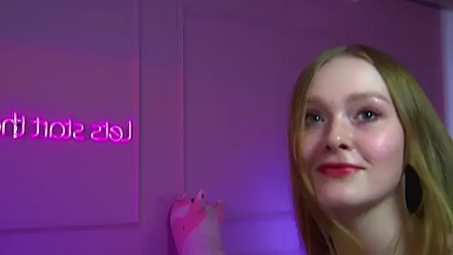 AgataFoxley – Naživo chatovacia miestnosť