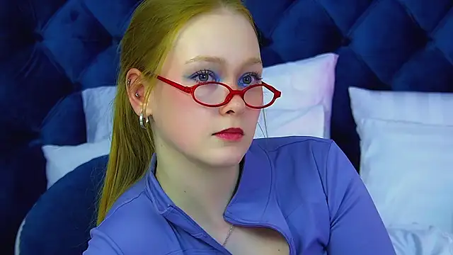 AgataFoxley Show in webcam