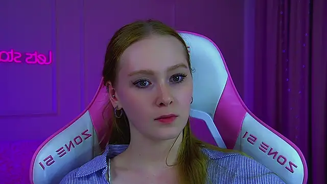AgataFoxley's Live XXX Chat