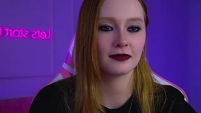 AgataFoxleyn Live XXX chat