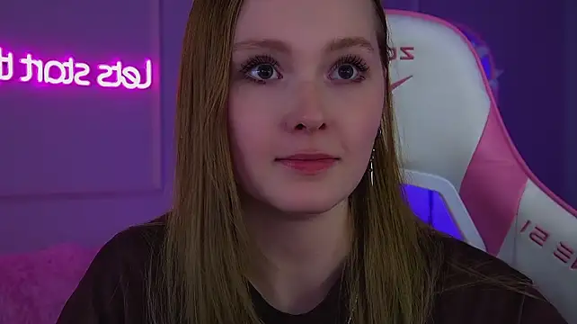 AgataFoxley Шоу с уебкамера