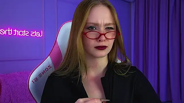 AgataFoxley's Live XXX Chat