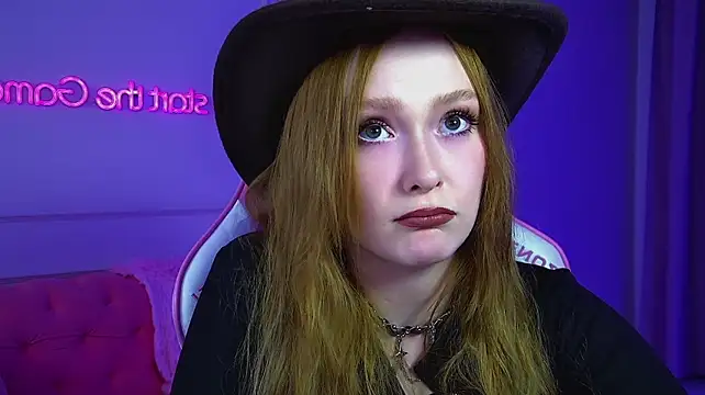AgataFoxley Chat XXX live