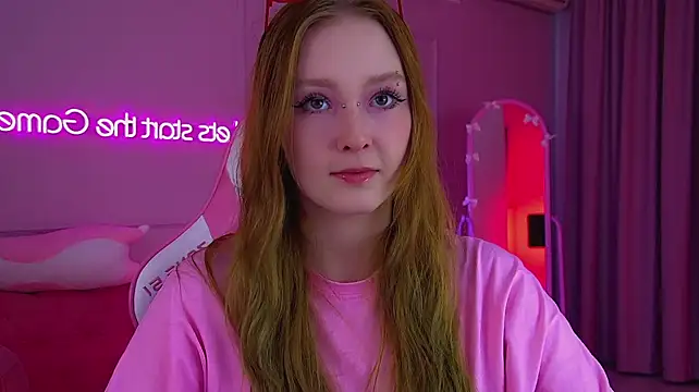 AgataFoxley Show in webcam