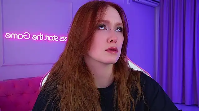AgataFoxley Show in webcam