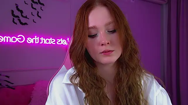 AgataFoxley Show in webcam