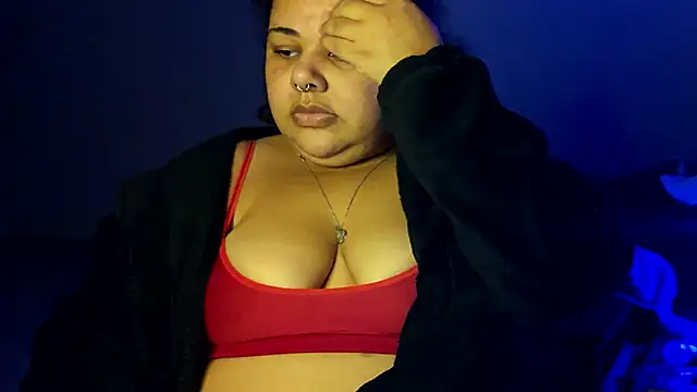 xlatinastar's Live XXX Chat