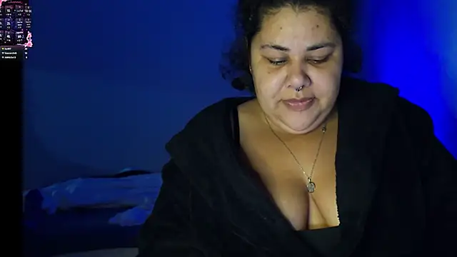 xlatinastar's Live XXX Chat