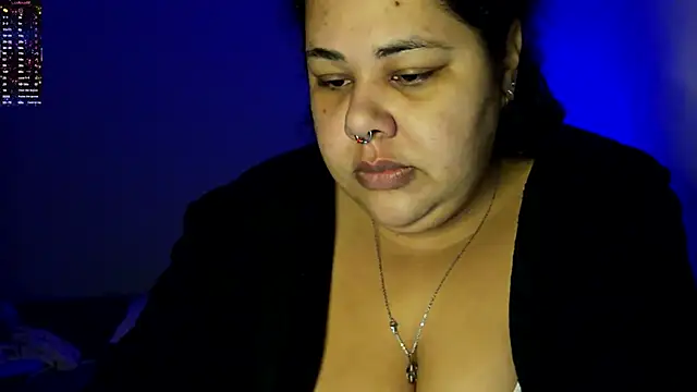 xlatinastar Adlı Modelin Canlı XXX Sohbeti
