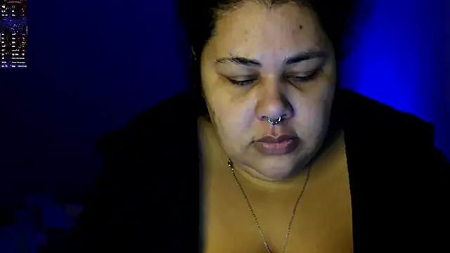 Chat +18 de xlatinastar ao vivo