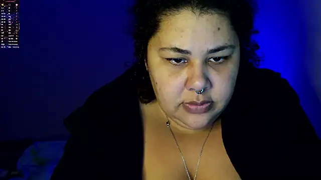 xlatinastarn Live XXX chat