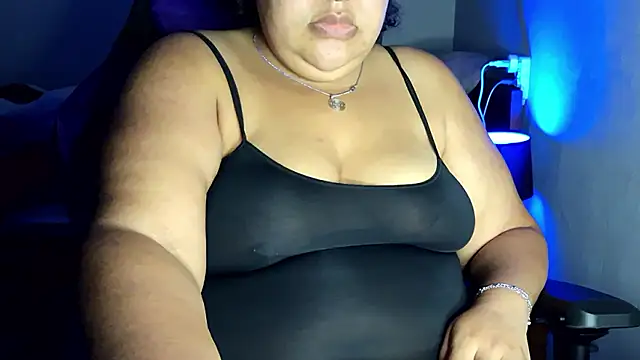 xlatinastar's Live XXX Chat