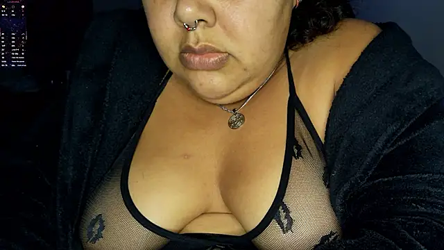 xlatinastar's Live XXX Chat