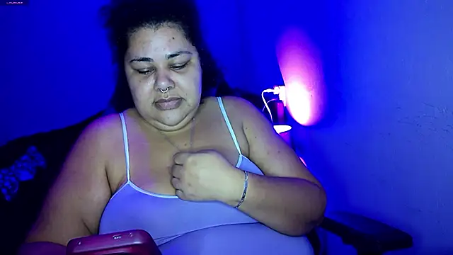xlatinastar Adlı Modelin Canlı XXX Sohbeti