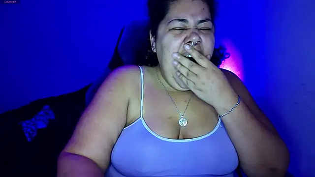 Show de xlatinastar na webcam