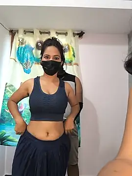 Family02 Show in webcam