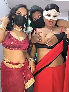 Family02 Show in webcam