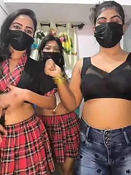 Family02 Webcam-Show