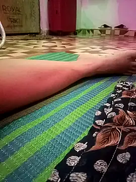 Pokazy przed kamerką – Hot_soniya_xeci