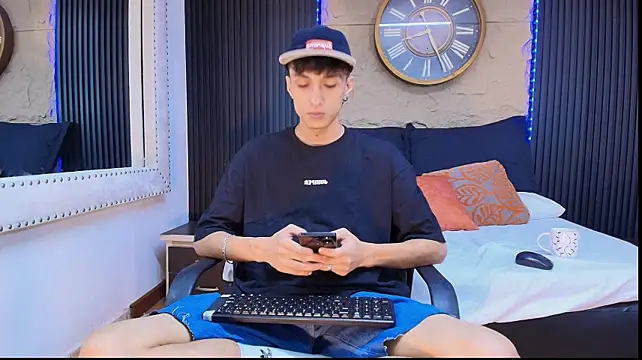 Lean_Portman 现场XXX聊天