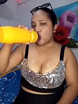 Angelly_ricura Webcam Show