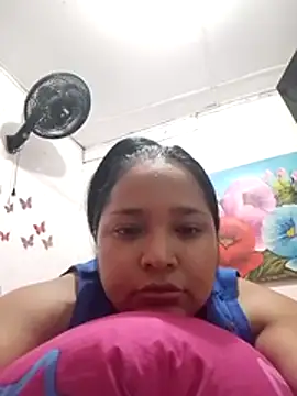 Chat +18 de Angelly_ricura ao vivo