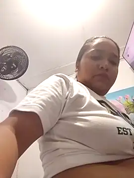 Angelly_ricura élő XXX-chatje