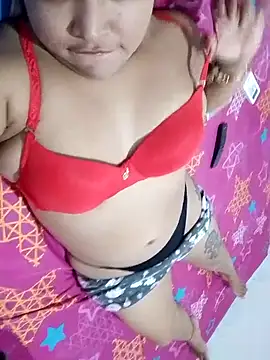 Angelly_ricura Adlı Modelin Canlı XXX Sohbeti