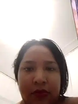 Chatroom XXX en direct de Angelly_ricura
