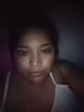 Angelly_ricura Adlı Modelin Canlı XXX Sohbeti