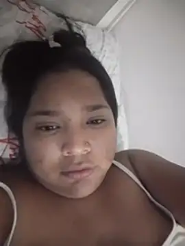 Chat XXX en directo de Angelly_ricura