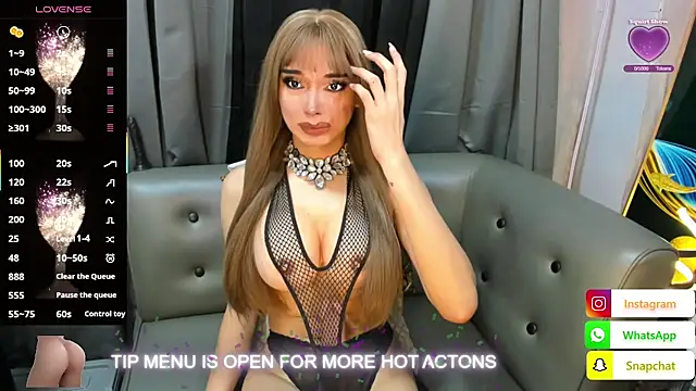 Show modela MISTRESSMonica_xxx na web-kameri