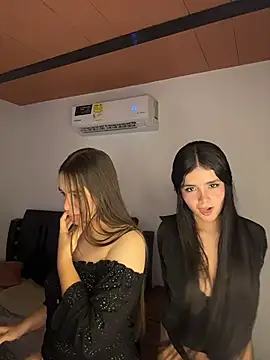 Zow_ Adlı Modelin Web Kamerası Şovu