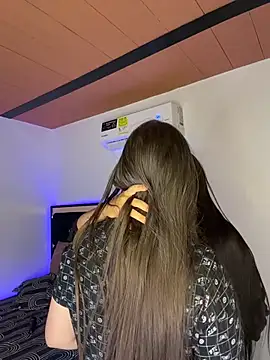 הופעת וובקאם של Zow_
