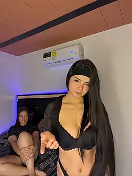 Zow_ Adlı Modelin Web Kamerası Şovu