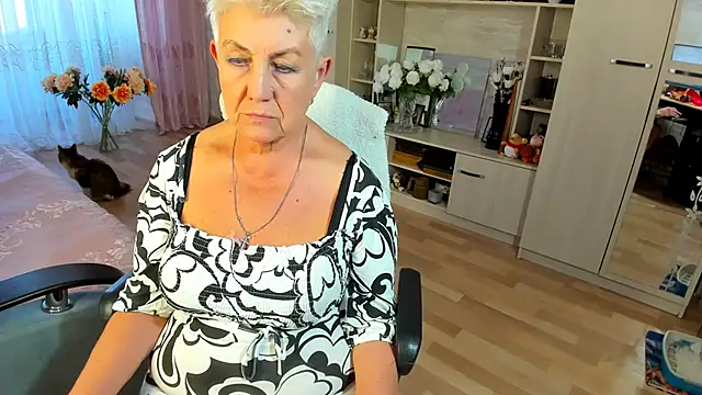 Show de HotandMature na webcam