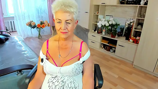HotandMature Шоу с уебкамера