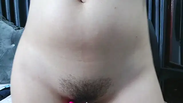Mila_99 网络视讯表演