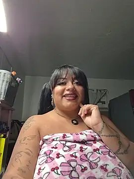 Show de Queen_Coraline na webcam
