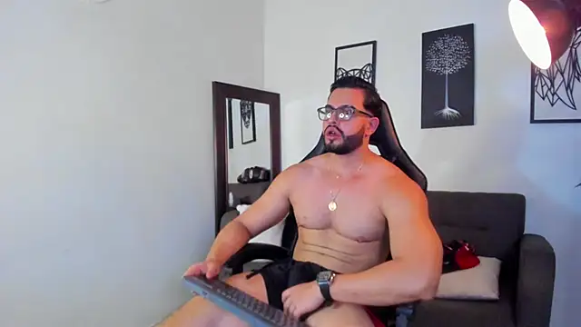 Show modela Justin_kingX7 na web-kameri