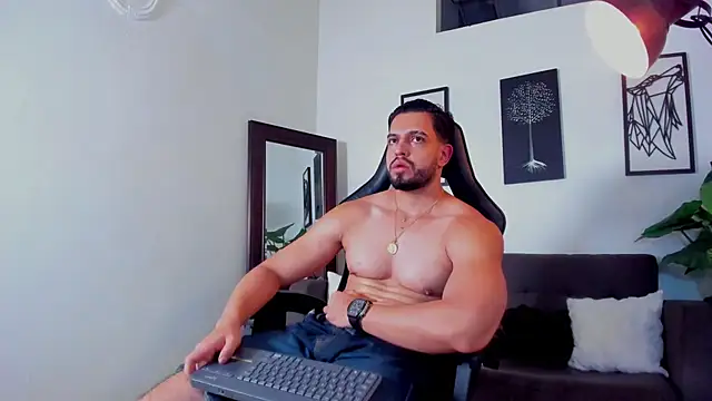 XXX chat uživo modela Justin_kingX7