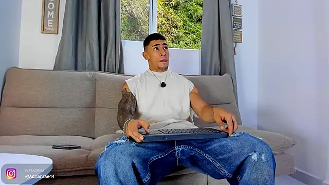 Show de Mr_adrian na webcam